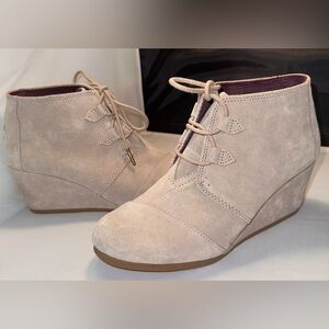 TOMS Women's Lace Up Suede Ankle Boots Booties size 6m